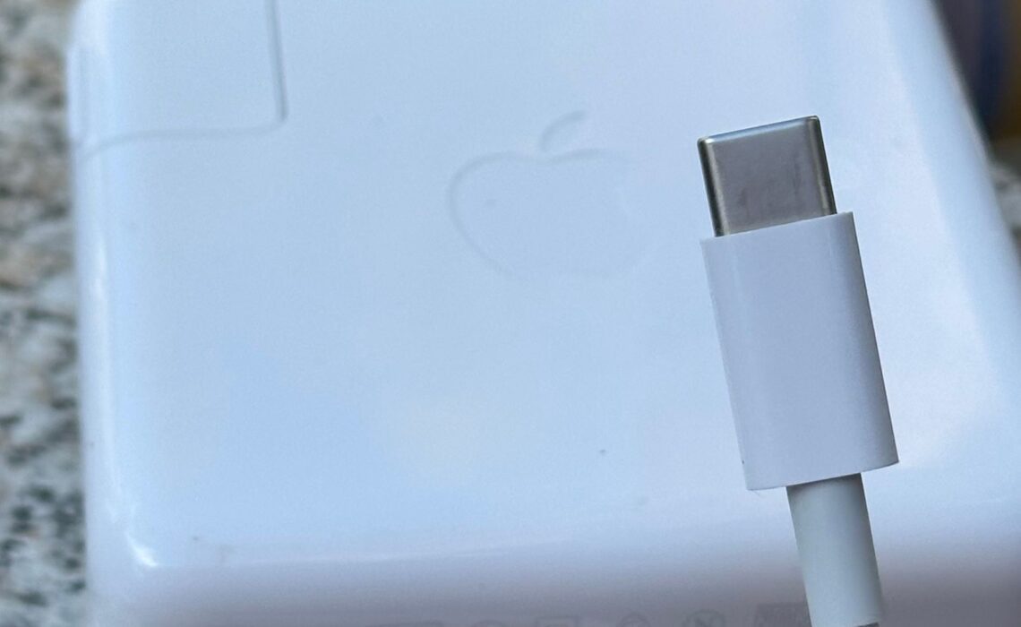 How to find the best usb-c charger cord for your Apple products